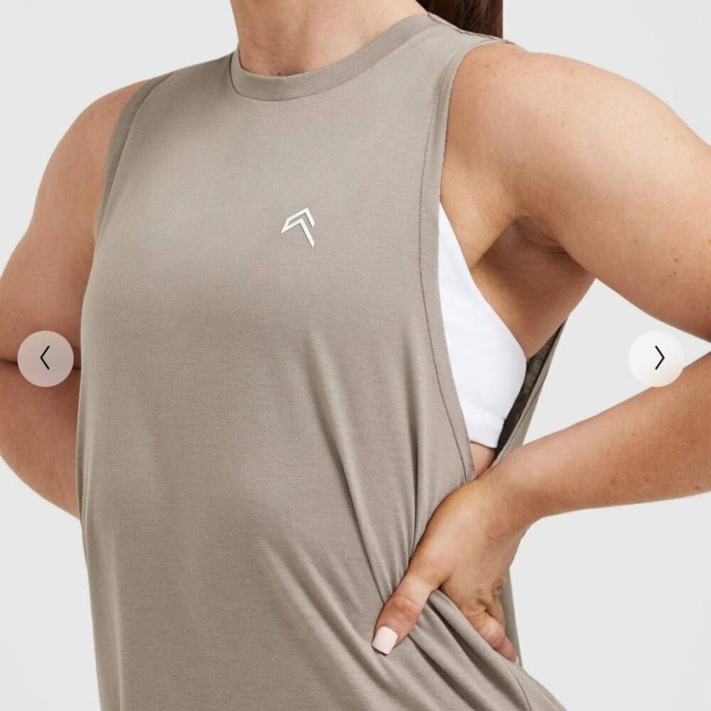 Oneractive womens S-M minky neutral sandstone tan brown tank top gym rings